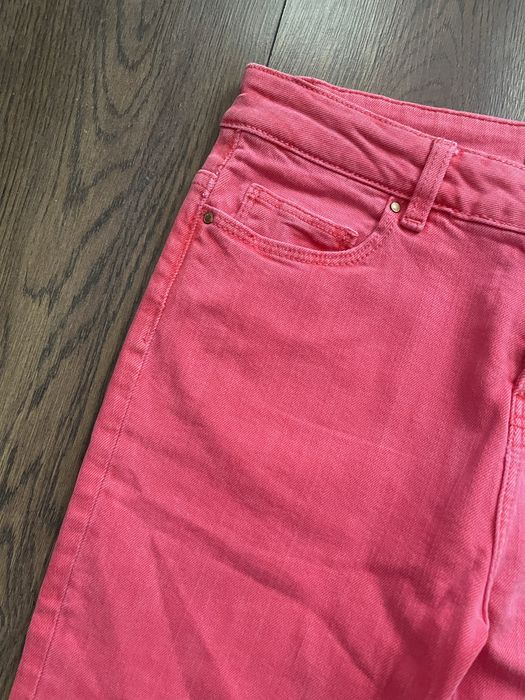 Blugi noi evazati roz mar 36