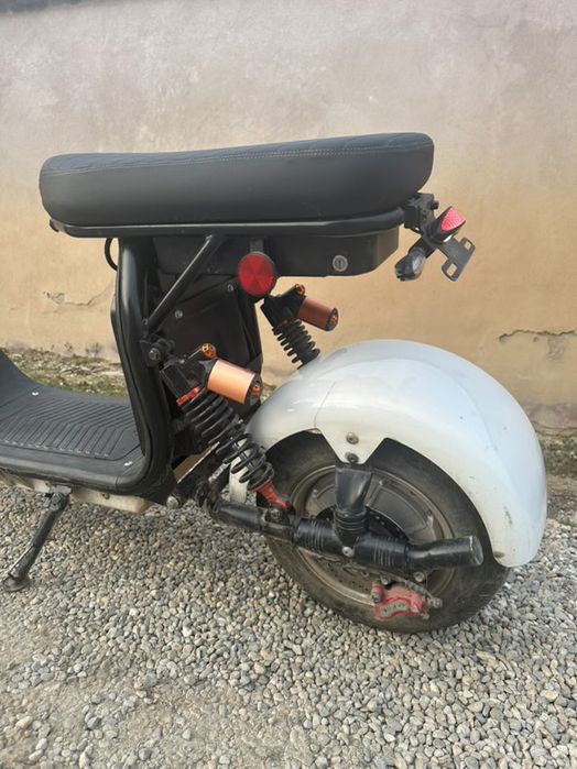 Moped electric 50 km autonomie