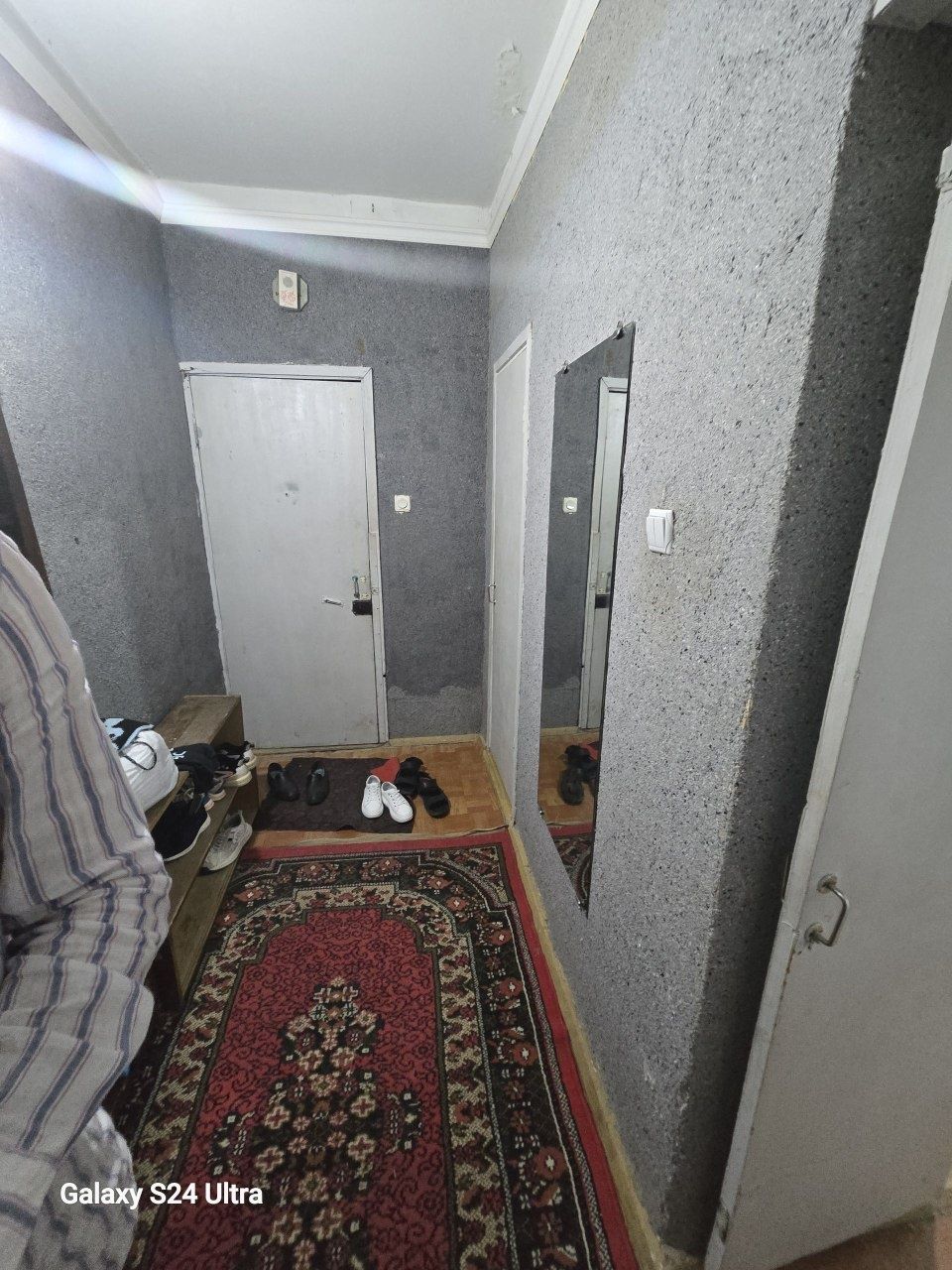 СВОЯ Чиланзар-22 1/3/4 балкон 2×3,40 б/рем 39м² 40000у.е. Паспорт стол