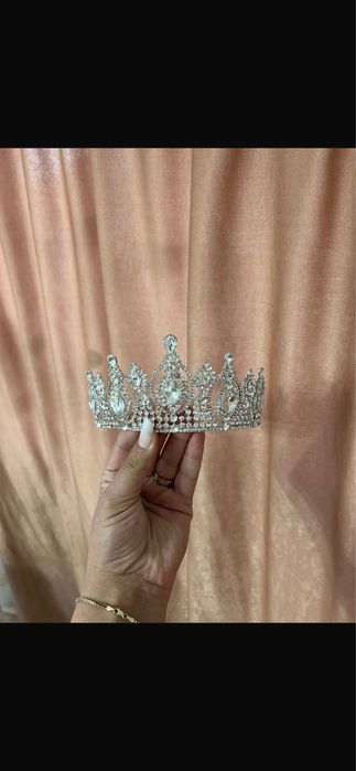 Vand rochie de mireasa printesa