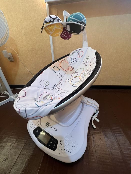 Електрическа бебешка люлка mamaRoo 4.0 Silver plush