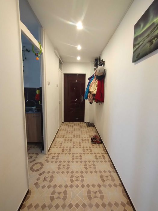 Inchiriez apartament cu 2 camere decomandate in orasul Avrig