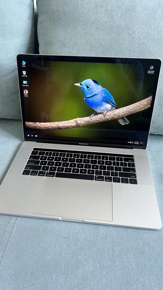Macbook Pro 15 2017 i7 16gb