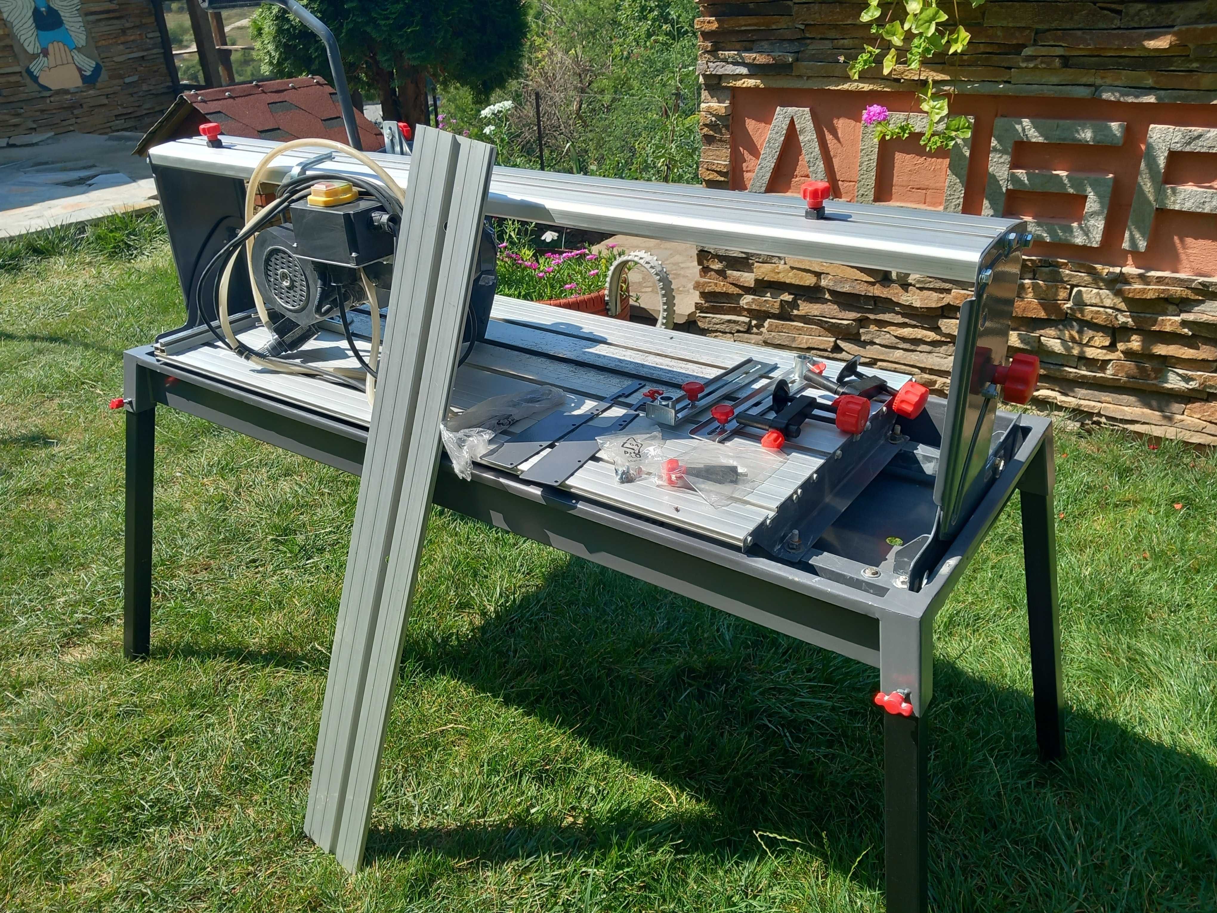 Машина за рязане на плочки Total 1100W