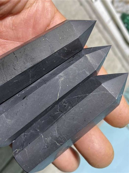 За Вашата Колекция Обелиск Защитен Амулет от Шунгит Благороден Минерал