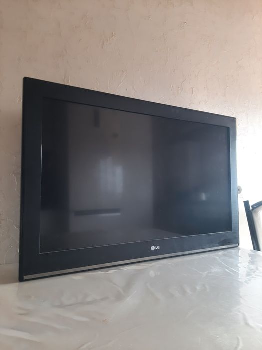 Телевизор LG б/у