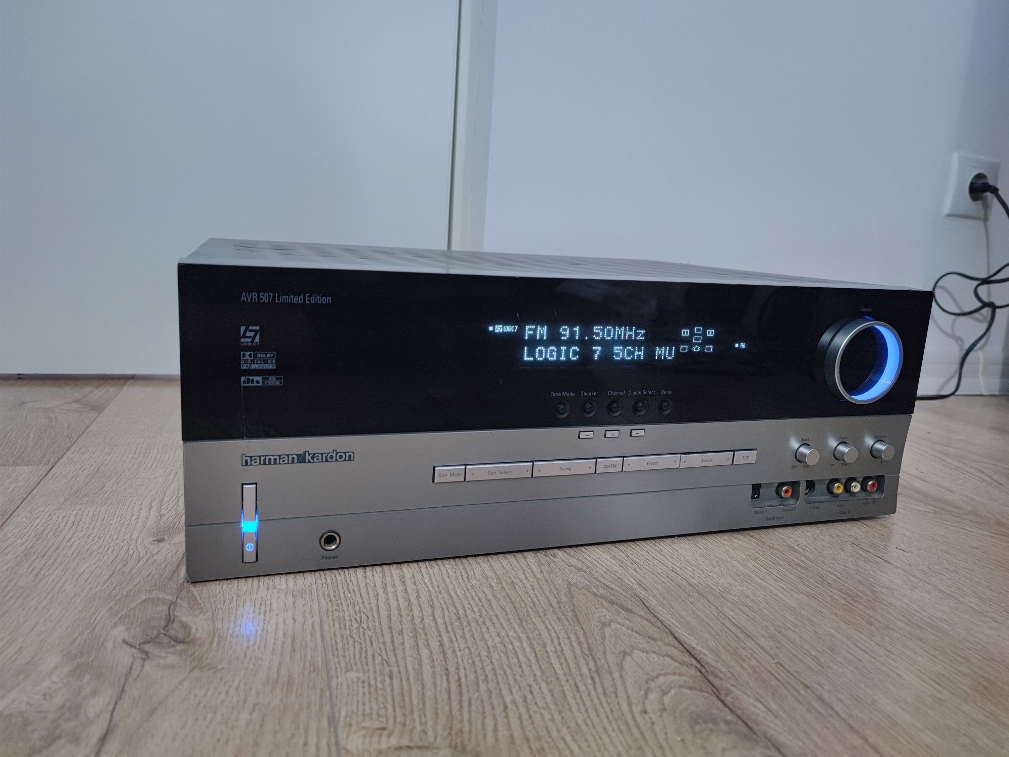 Amplificator Harman Kardon AVR 507 Limited Edition 450 Wati ventilator