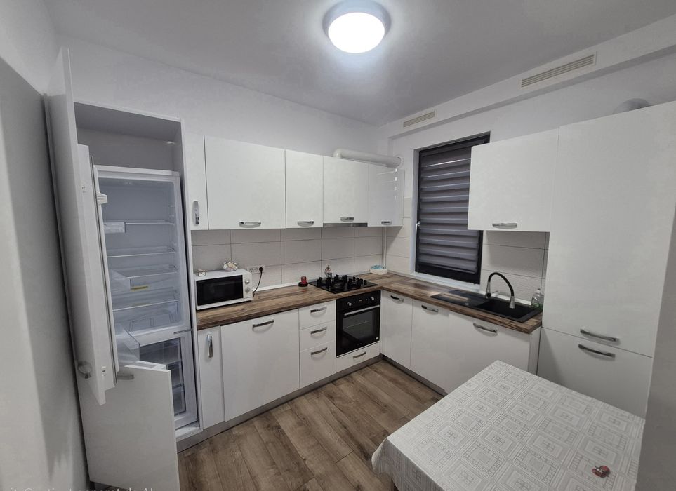 Inchiriez apartament 3 camere | 80 mp | Bloc nou | Campus Universitar