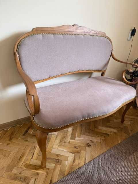 Комплект ретро столове и канапе