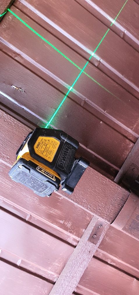 Laser Dewalt Verde cu acumulator