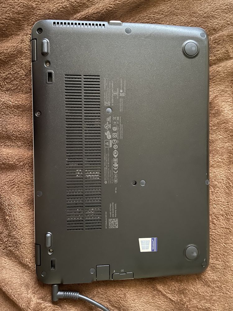 HP EliteBook 820 G4 /i7/12,5”/256 GB SSD/8 GB RAM