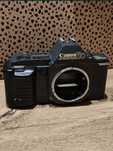 De vânzare aparat foto pe film Canon T70 SLR
