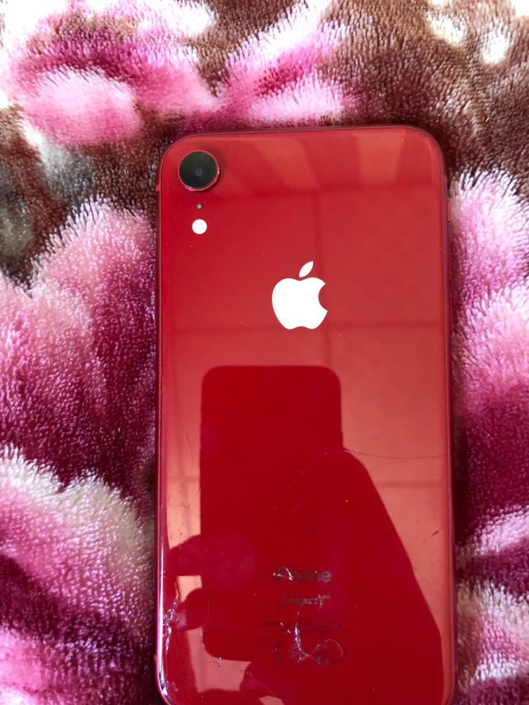 iPhone XR продам