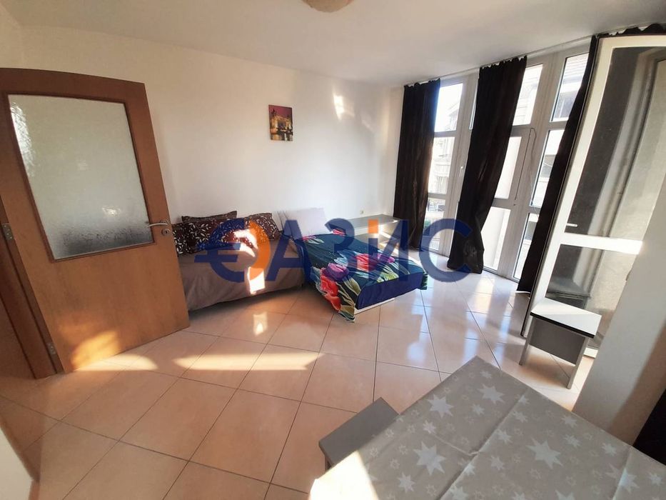 Продава се Тристаен апартамент в к.к. Слънчев бряг - 92 кв.м за 881 €/кв.м - Снимка #5