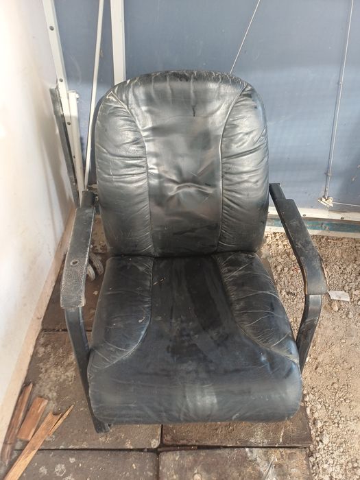 Кресло офисное б/у