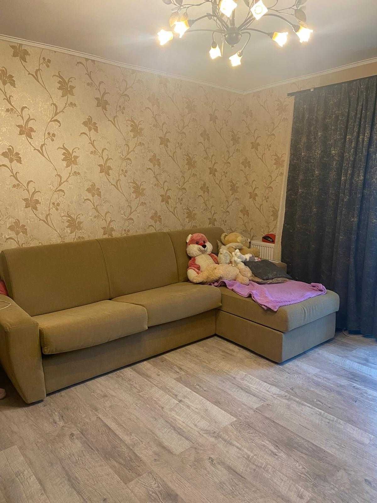 Persoana fizica, vand apartament 3 camere decomandat
