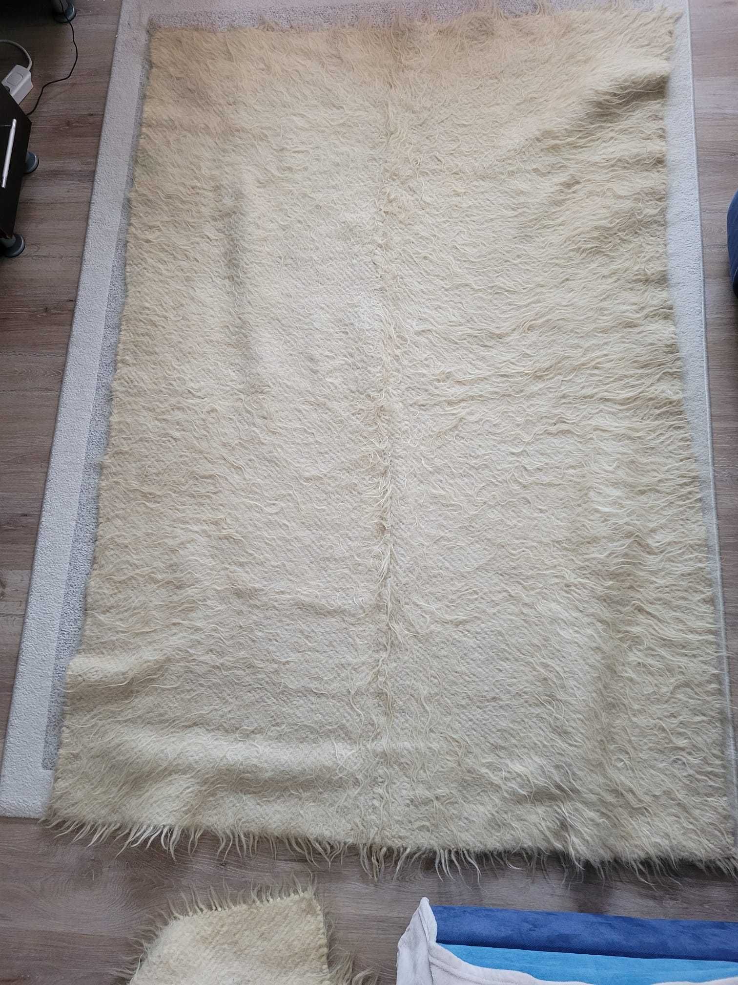 Cerga traditionala din lana (lipideu)