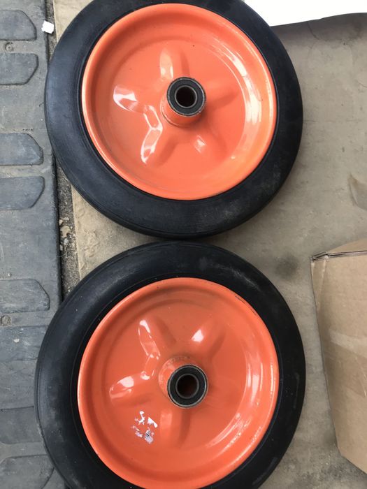 Roti Roaba cu Cauciuc Brut Dimensiune Ax 20mm