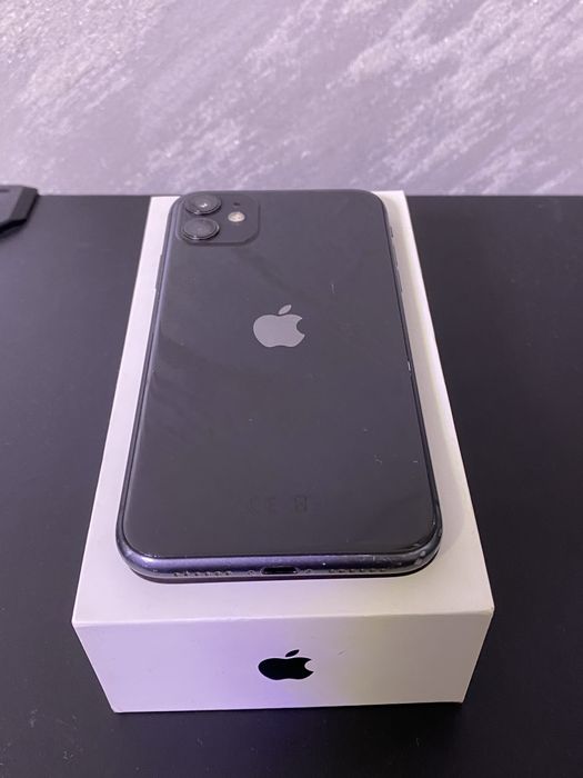 iPhone 11  в добро състояние