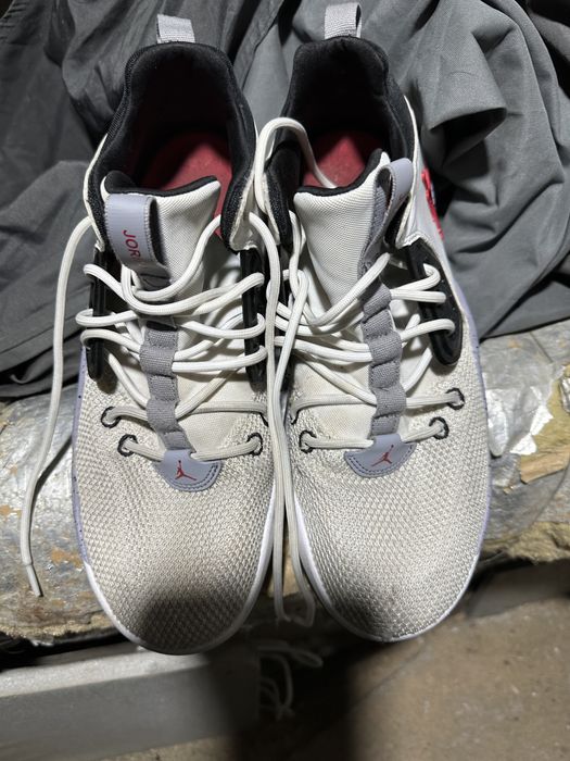 Adidași jordan  la 180 lei