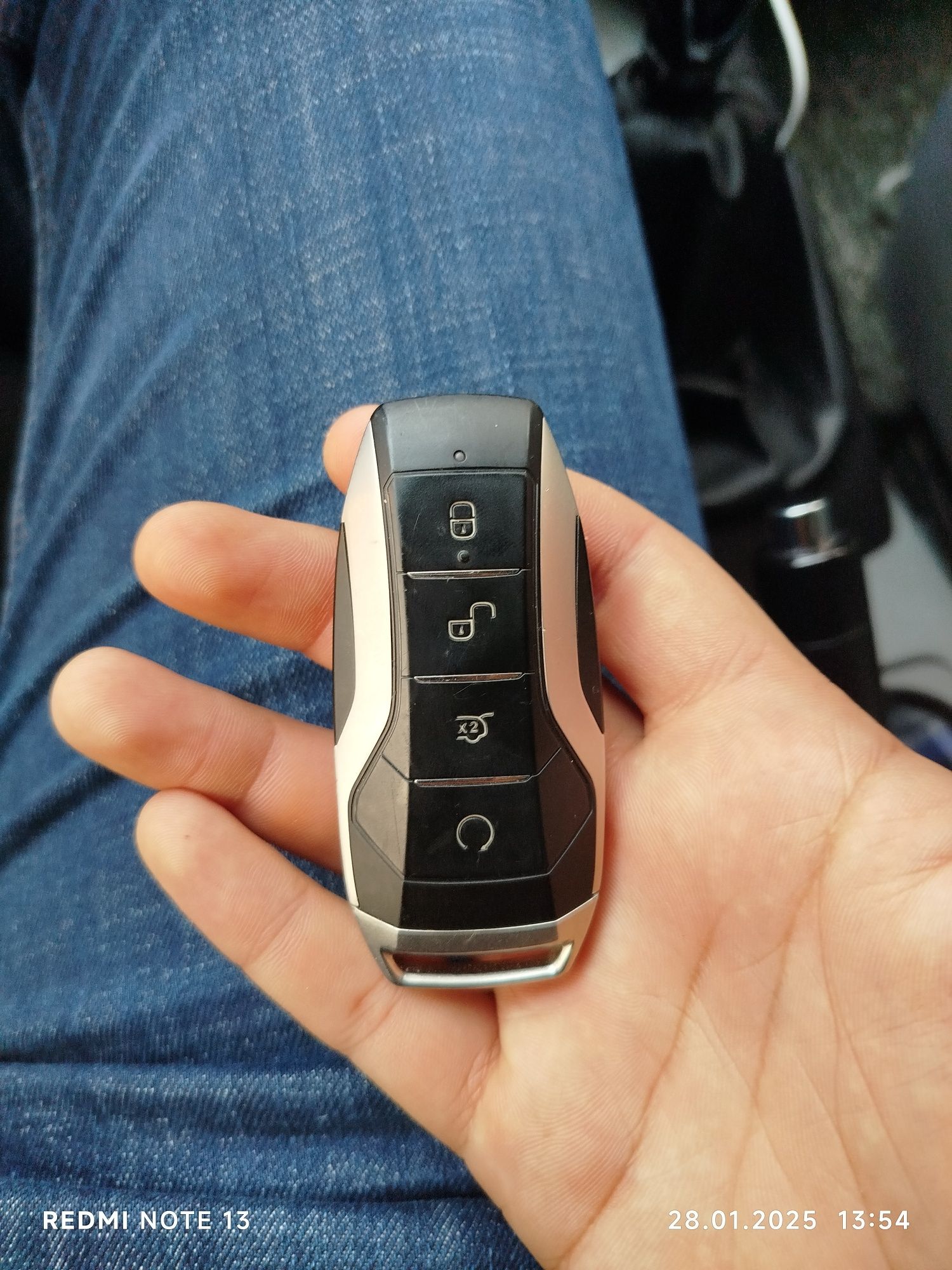 Ключ BYD Xan Srochno
