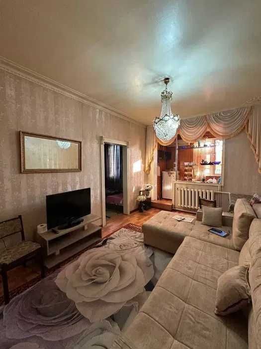 Сдаётся 2 комнат за 300 в Мирзо улугбек