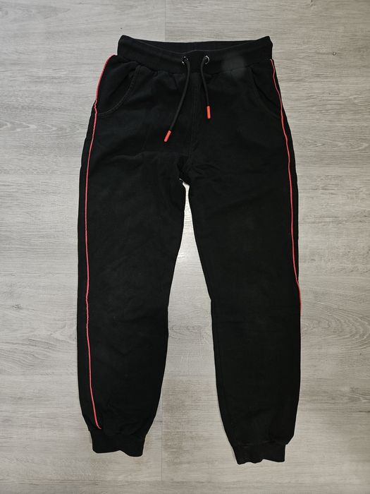 Спортен комплект анцуг до 134см