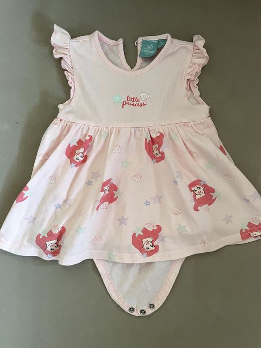 Бебешки дрешки 6-9 месеца МОМИЧЕ