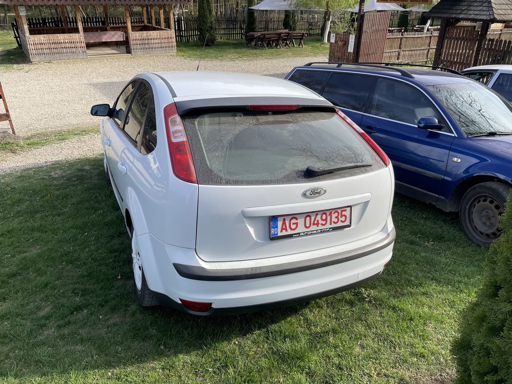 Vand Ford Focus Mk2 1.6 benzina