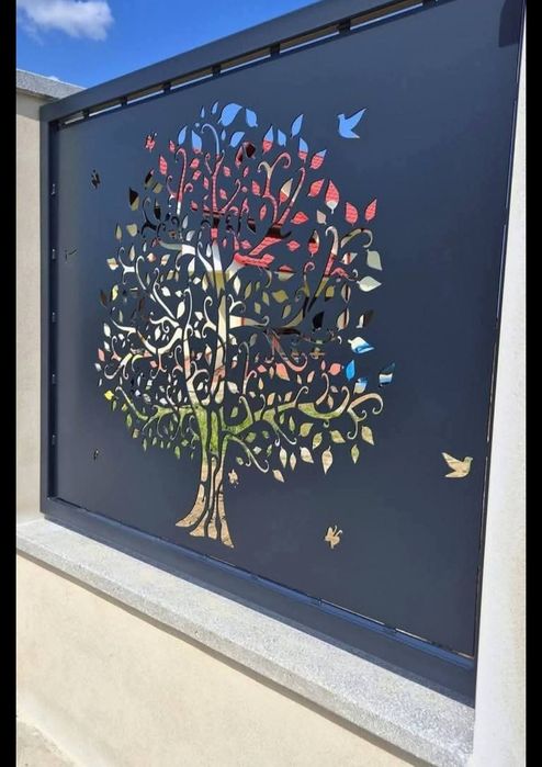 Porți din tabla decupata