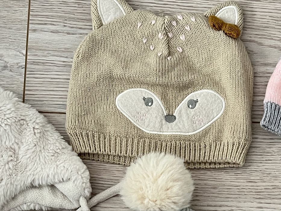 Зимни маркови шапки и шалове