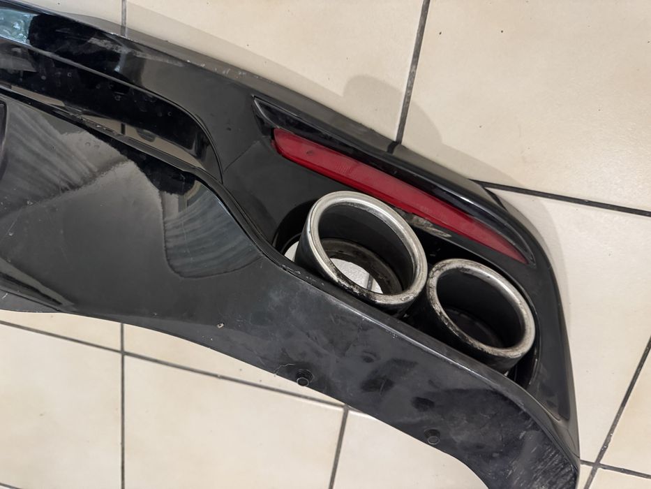 Kia stinger Дифузер с метвлни накрайници