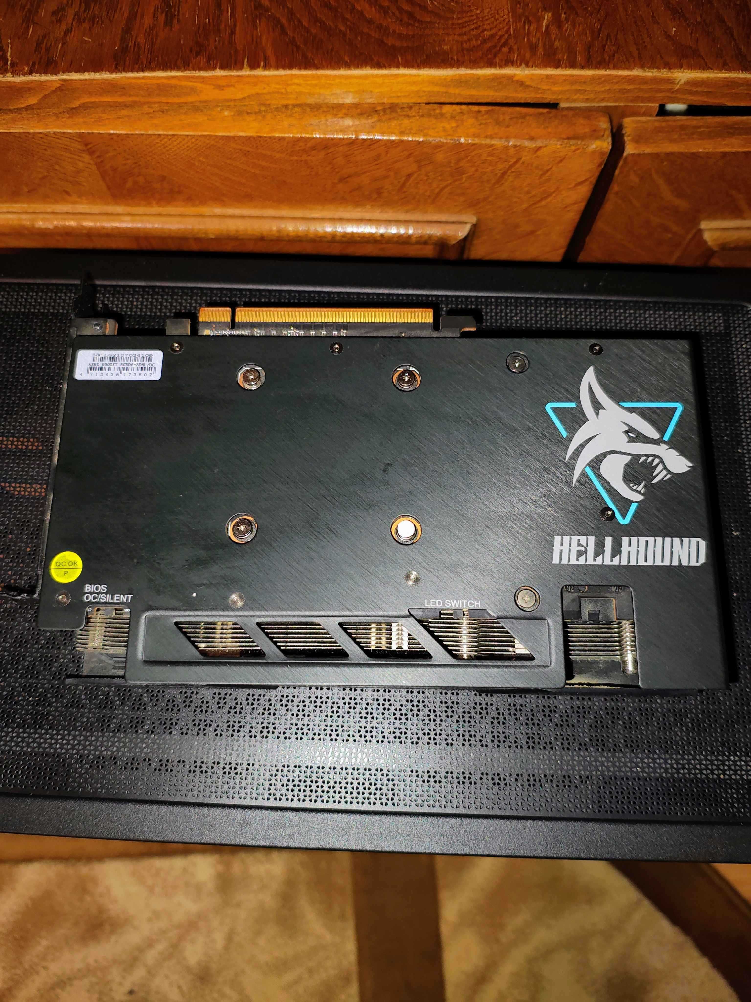 Placa video RX 6600 XT Hellhound 8GB GDDR6 128-bit