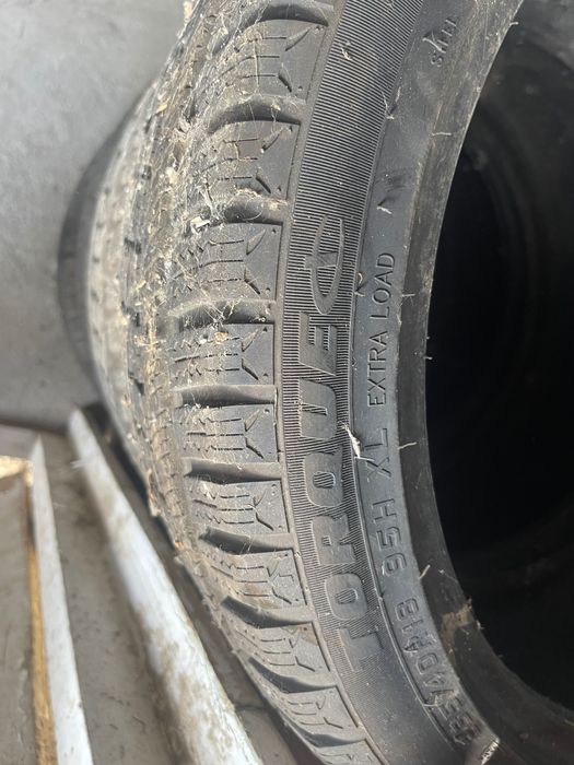 Anvelope iarna 235/40 R18