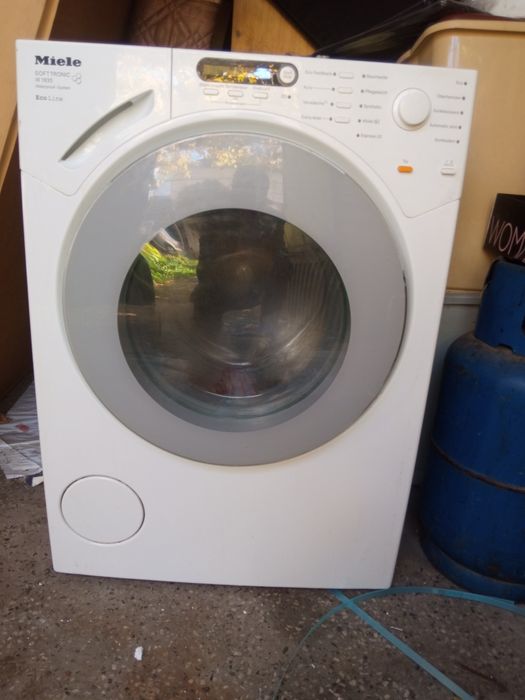 Продавам пералня втора употреба