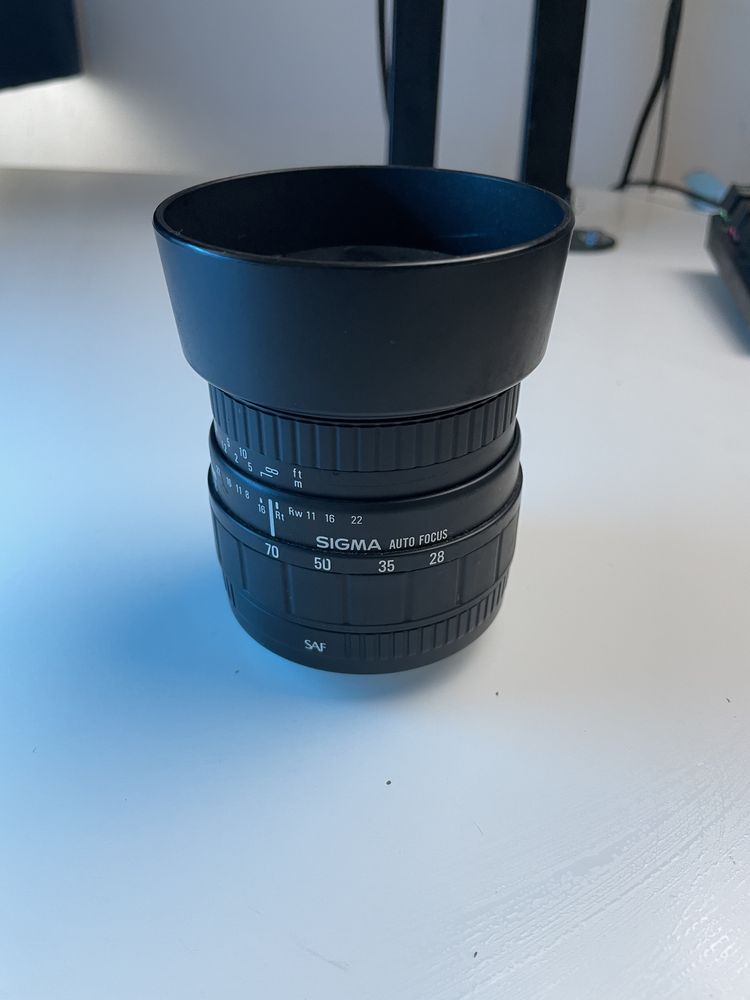 Obiectiv Sigma UC Zoom 28–70mm f/2.8–4 canon