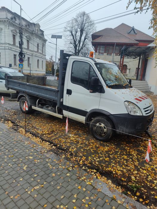 Vand Iveco basculabil spate 2300cc, 120cp