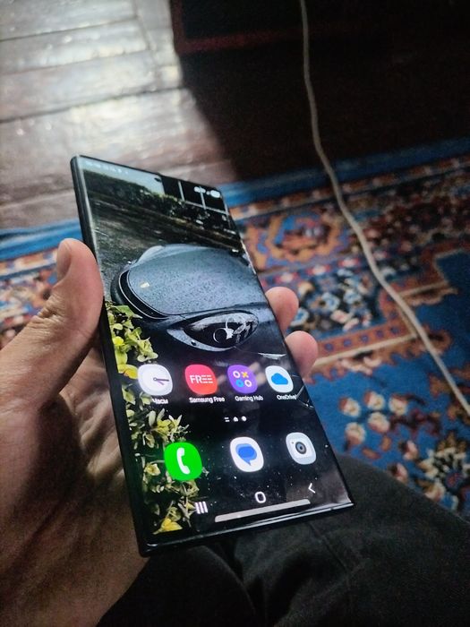 Самсунг S 22 ultra минус трещина экрана обмен