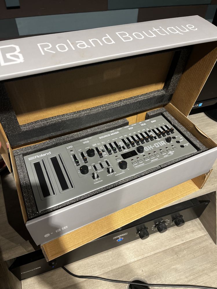 Roland SH-01A grey, fara garantie, ca nou