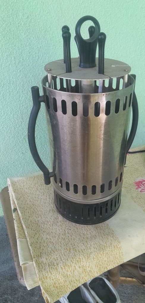 Продам Электро- шашлычницу.