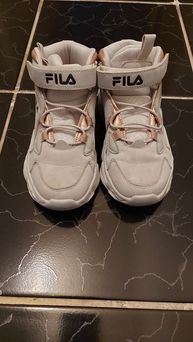 Adidasi Fila fete