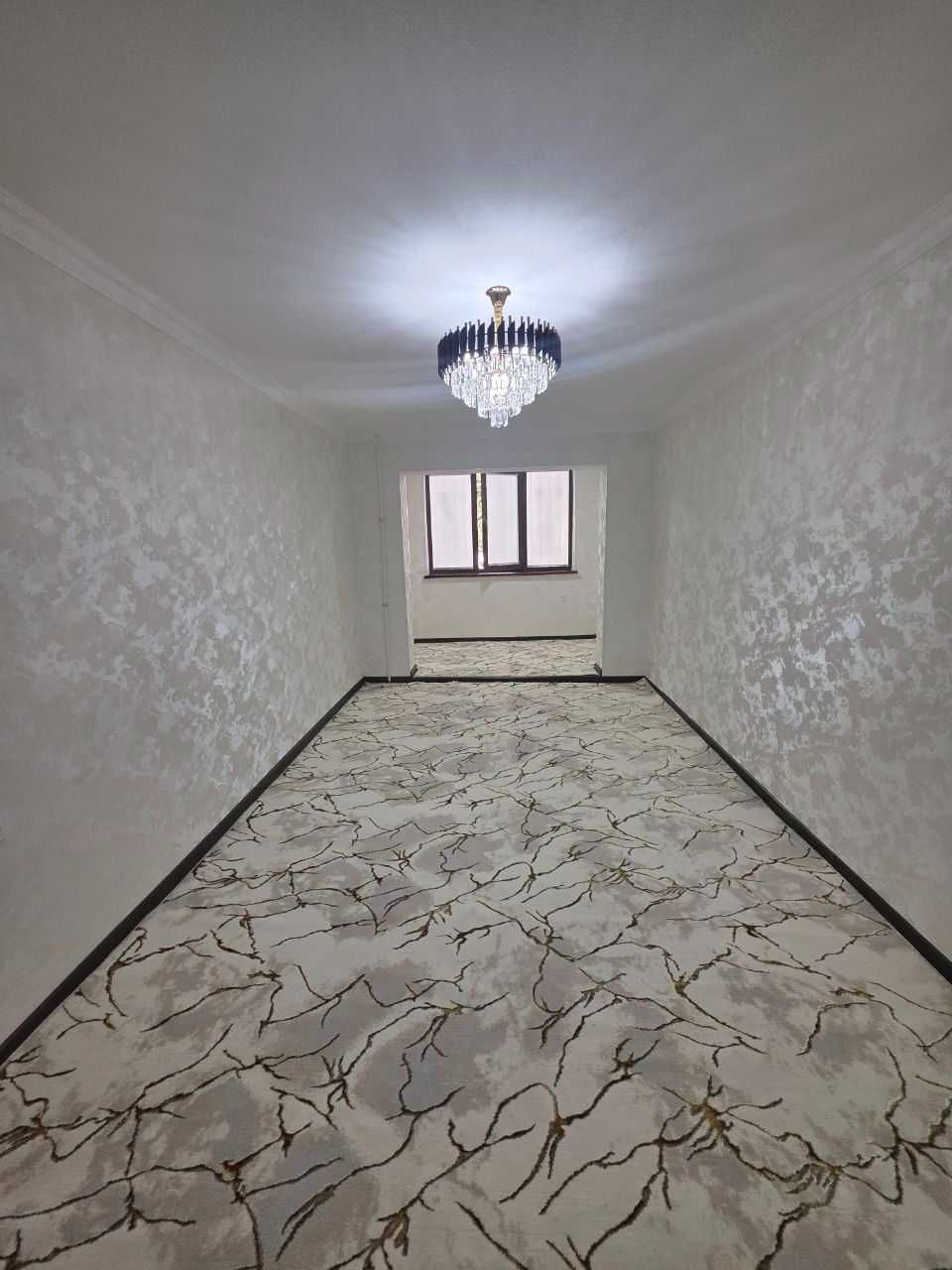 Продаётся квартира в центре Самарканда