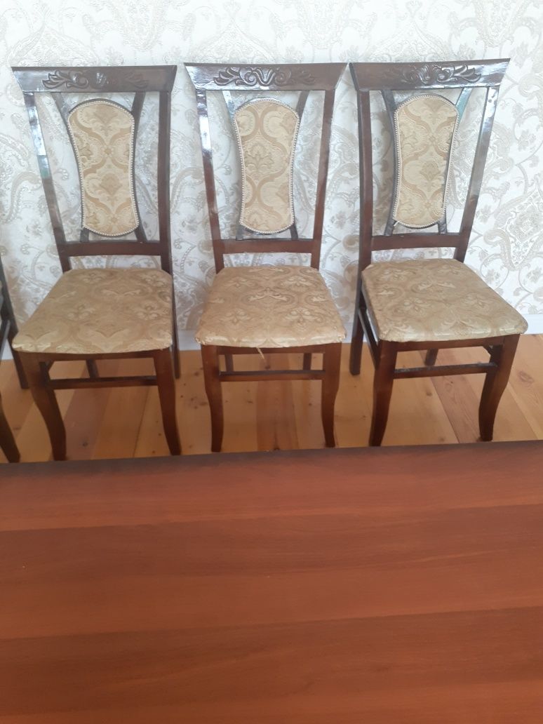 Стол стул сотилади