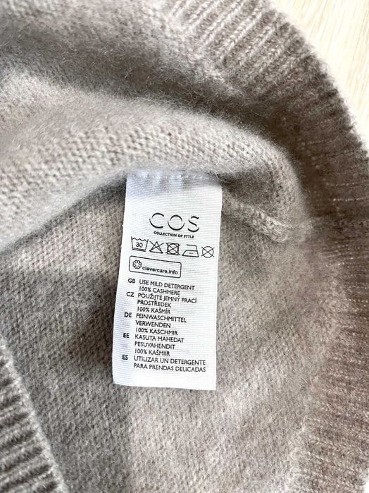 Pulover COS casmir 100% ultra moale, conditie perfecta