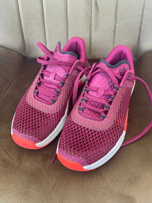 Обувки / Маратонки Under Armour Tribase reign размер / номер 40