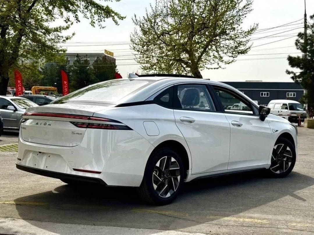 Gac aion s plus. 480 km