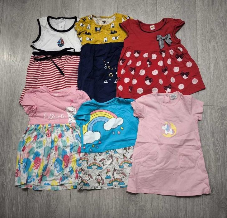 Продаются десткие платья б/у в очень хорошем состоянии