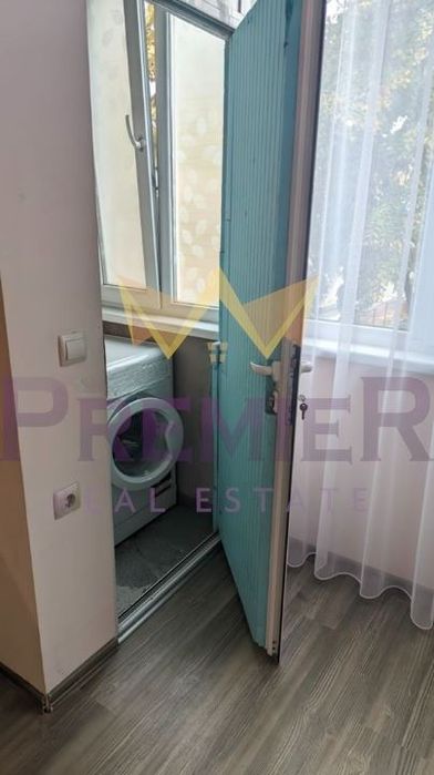 Дава се под наем Двустаен апартамент в Варна, Колхозен пазар - 50 кв.м за 306 € - Снимка #4