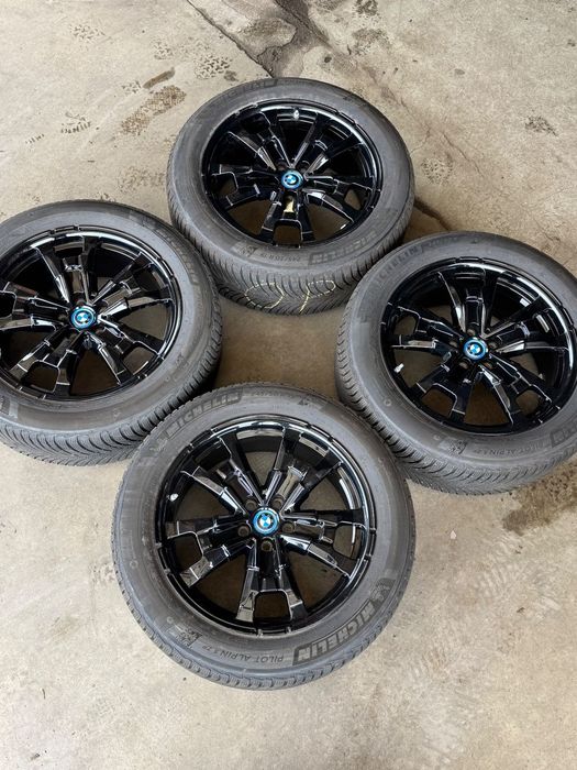 Vând jante originale BMW X3-X4 G01-G02 pe 19” cu anvelope de iarnă ca noi