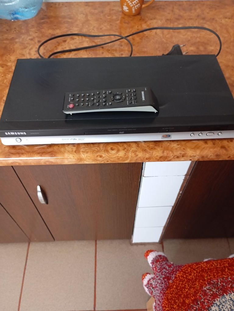 DVD cu telecomanda